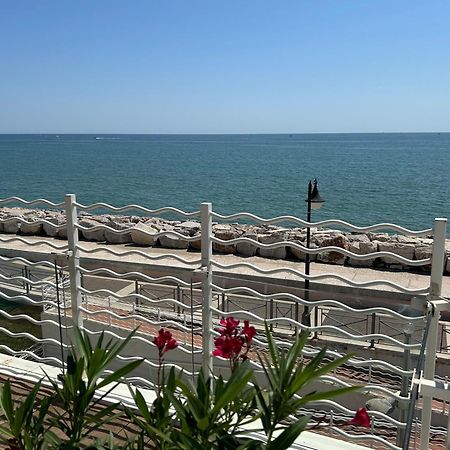 Aparthotel Cà dell'Angelo - Caorle Extérieur photo