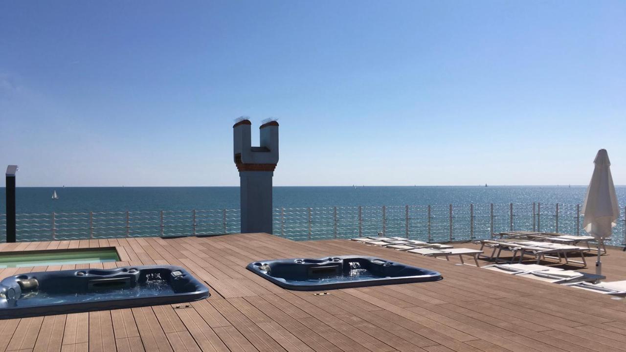 Aparthotel Cà dell'Angelo - Caorle Extérieur photo